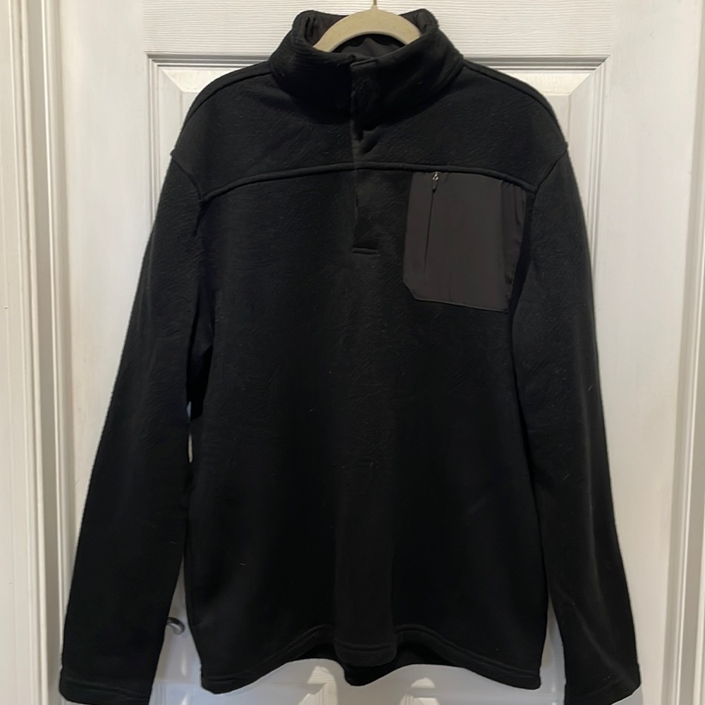 Mens Pulse Sweater size Large